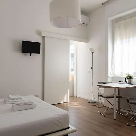 Youhosty - Garibaldi72 Lägenhet Milano