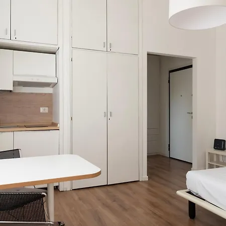 Youhosty - Garibaldi72 * Milano